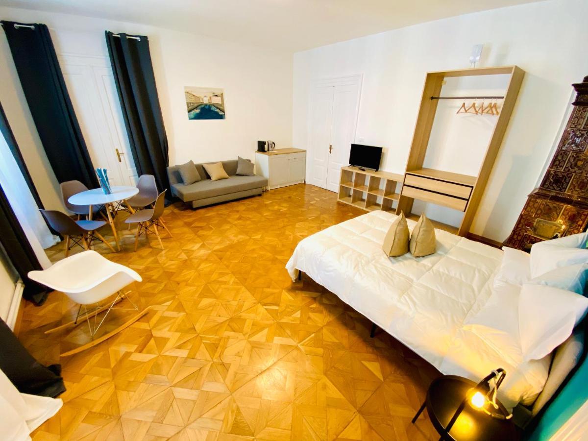 Crops City Stay Trieste Bagian luar foto